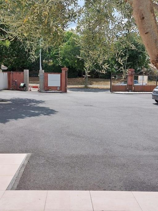Apartamento T3 Climatise, Parking Et Jardin Quartier Des Marots A Colomiers Exterior foto