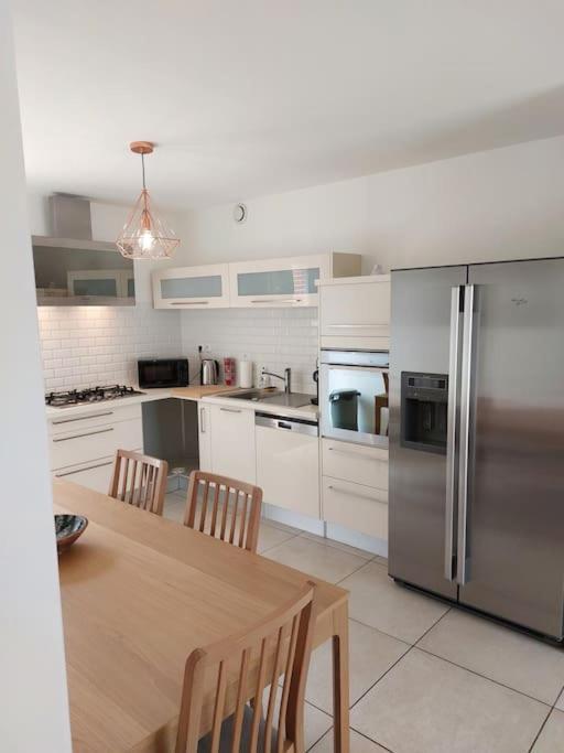 Apartamento T3 Climatise, Parking Et Jardin Quartier Des Marots A Colomiers Exterior foto